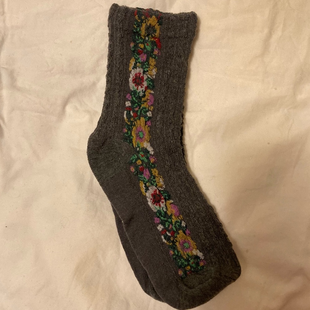 Colorful Floral Patterned Socks - Picture 4 of 10